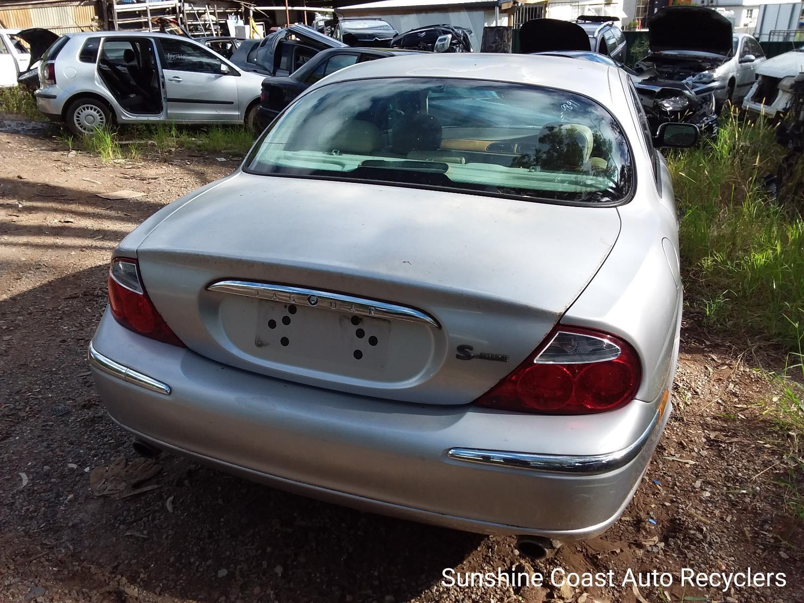 View Auto part Alternator Jaguar S Type 2000