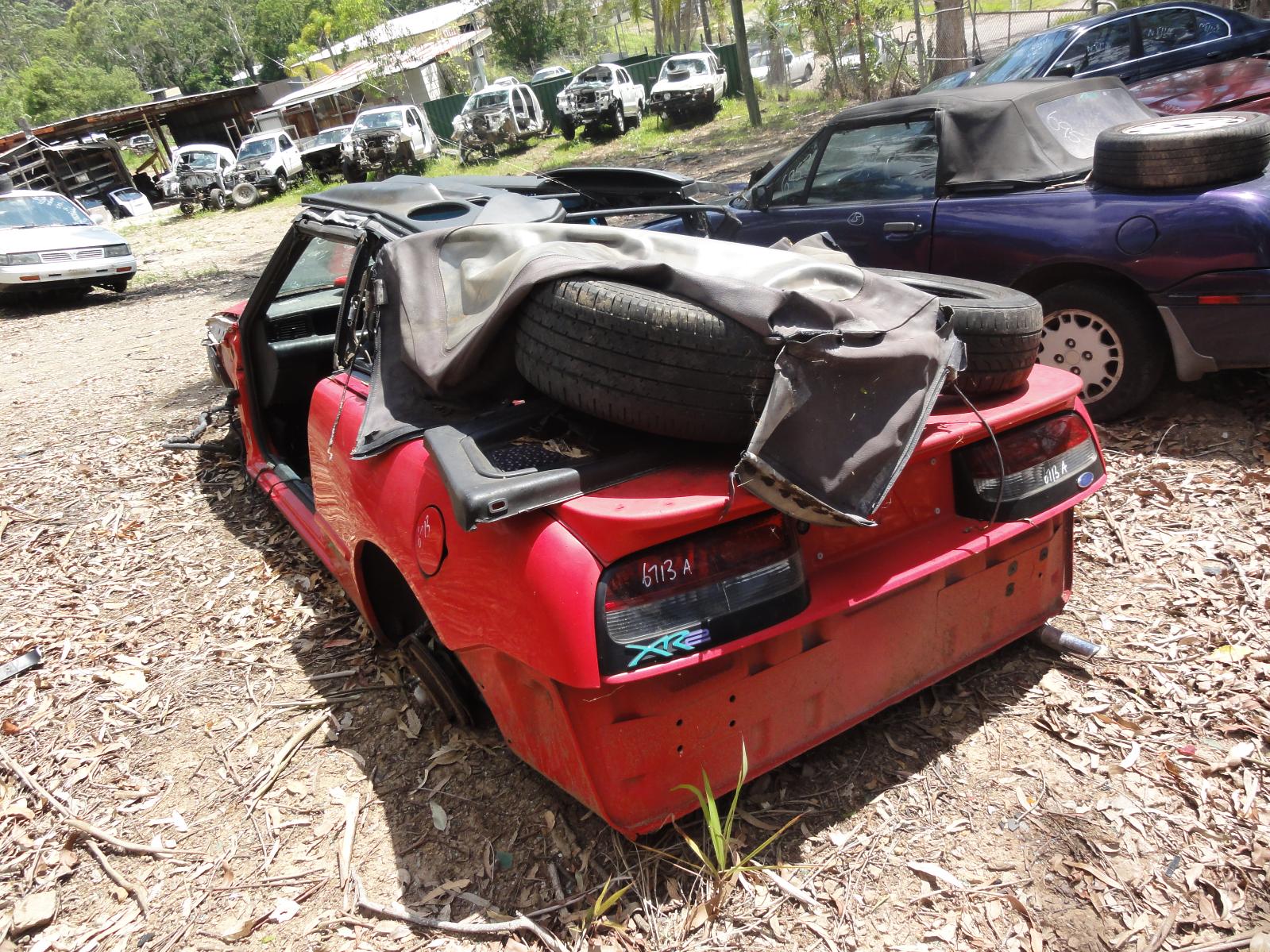 View FORD CAPRI 1994   Breaking