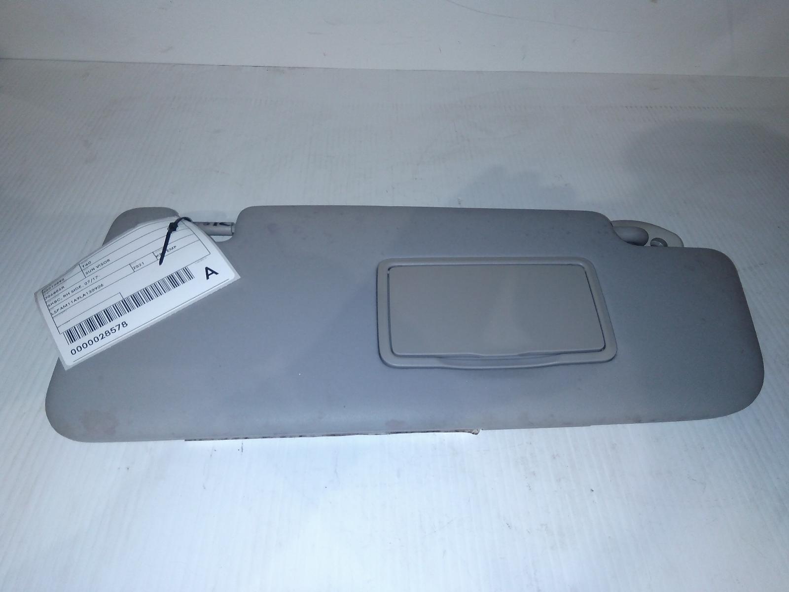 View Auto part Sunvisor LDV T60 2021