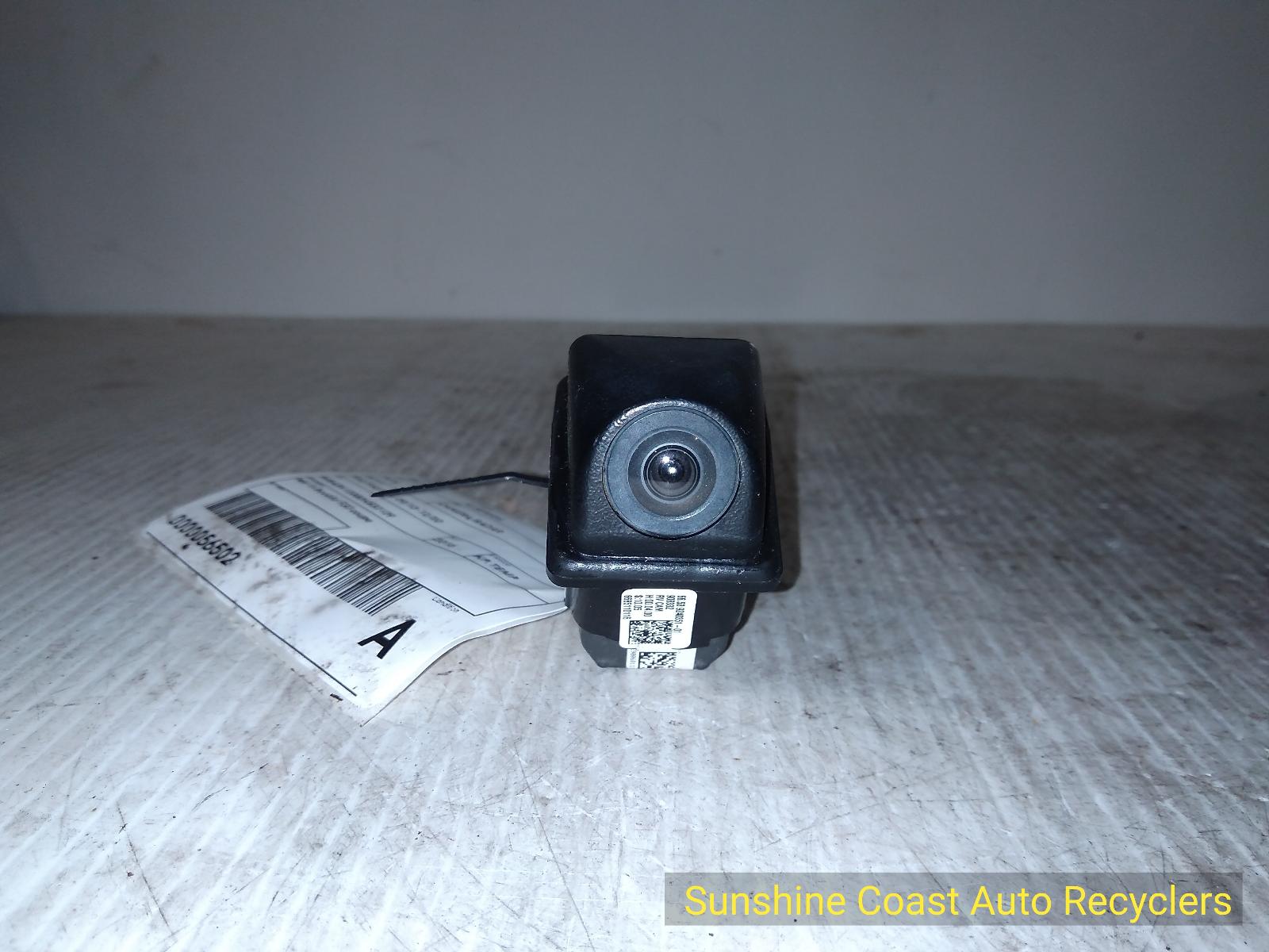 View Auto part REVERSE_CAMERA BMW 4 SERIES 2016