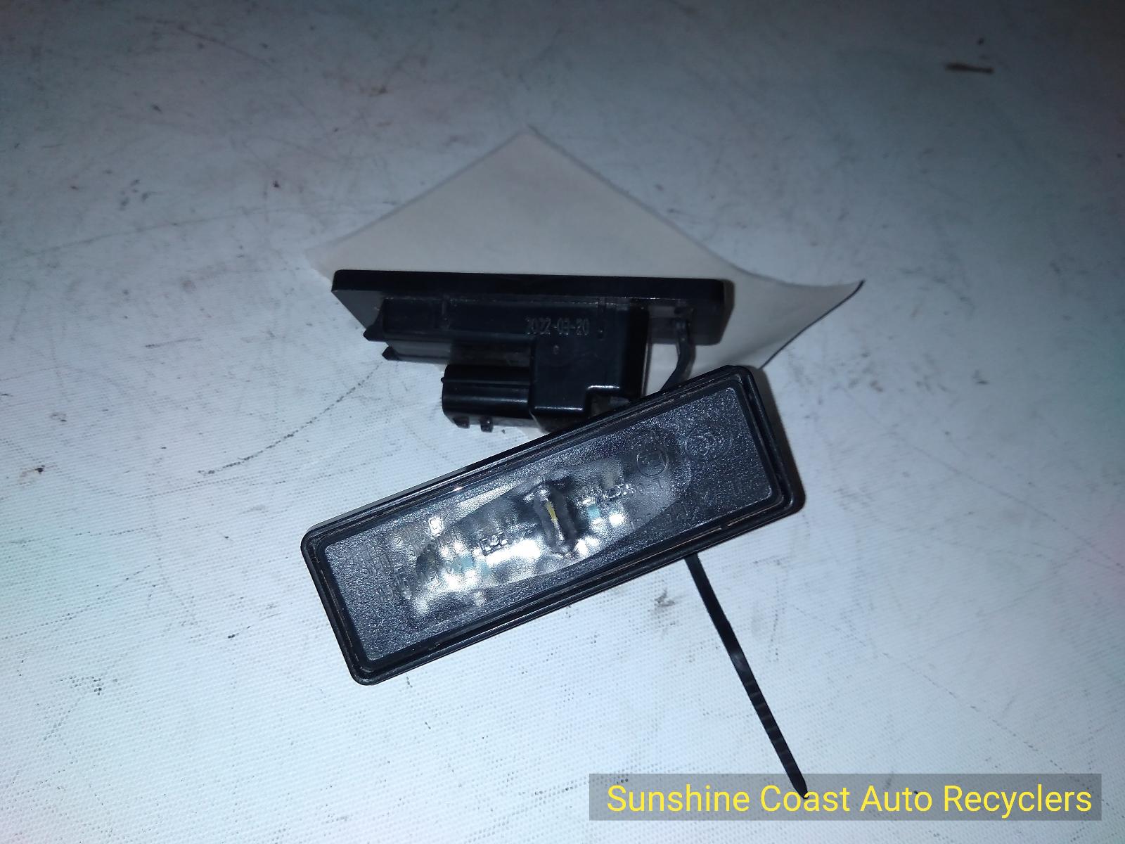 View Auto part Number Plate Lamp Mitsubishi Outlander 2022