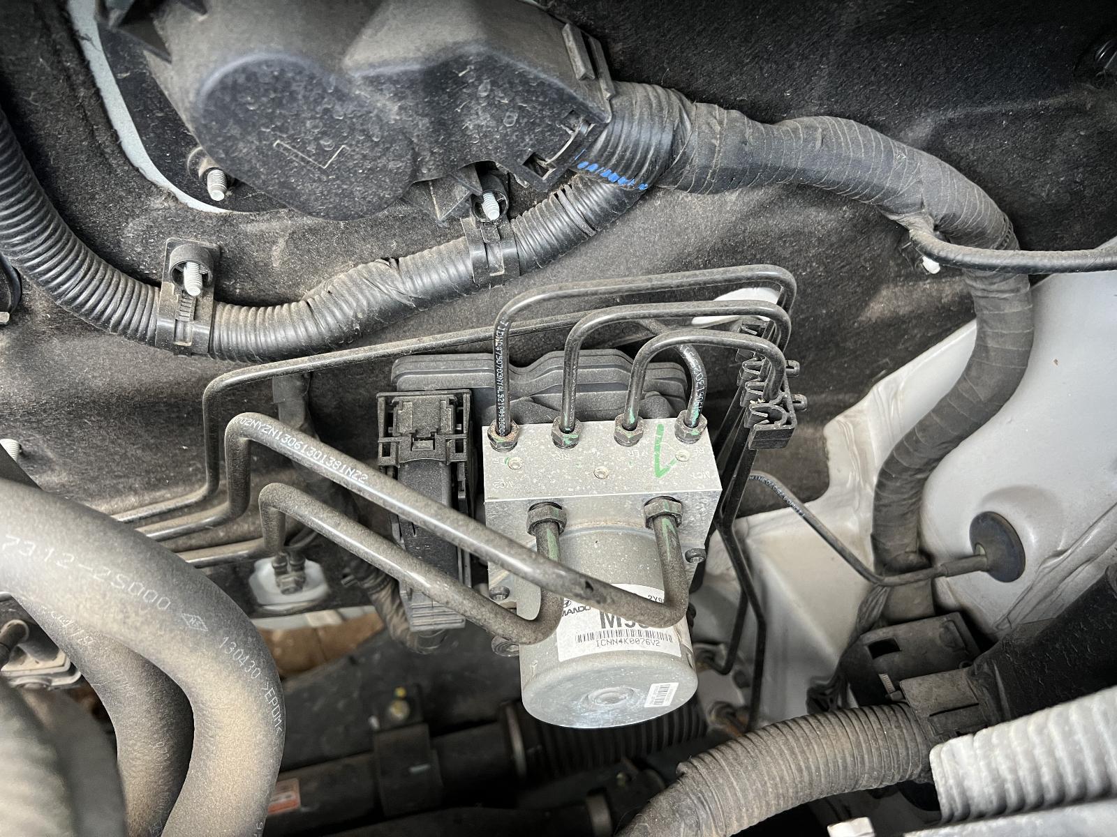 View Auto part Abs Pump/Modulator HYUNDAI IX35 2013