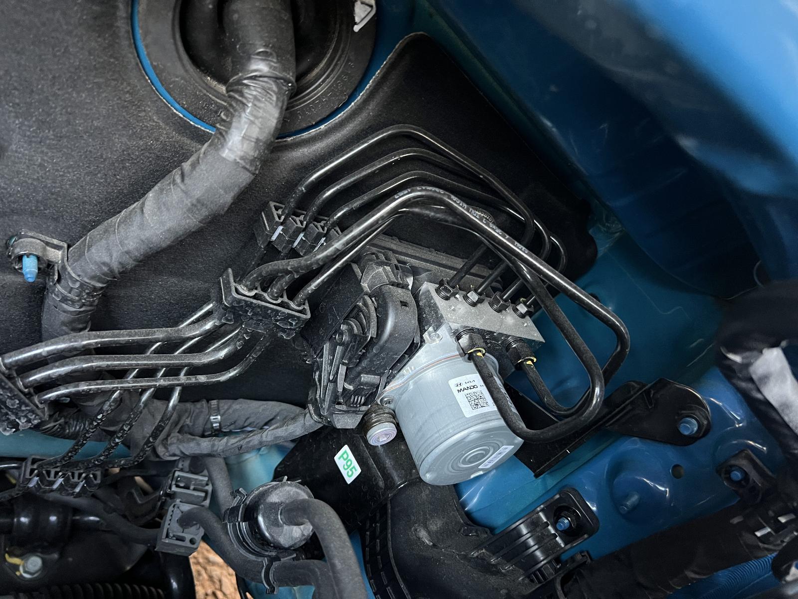 View Auto part Abs Pump/Modulator KIA STONIC 2022