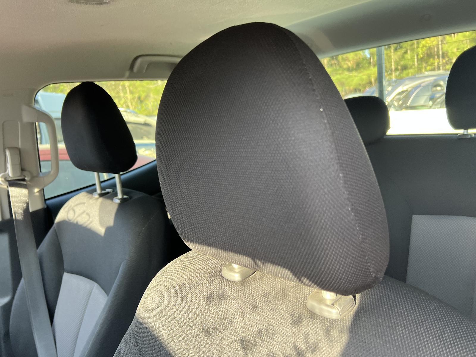 View Auto part Headrest MITSUBISHI TRITON 2022