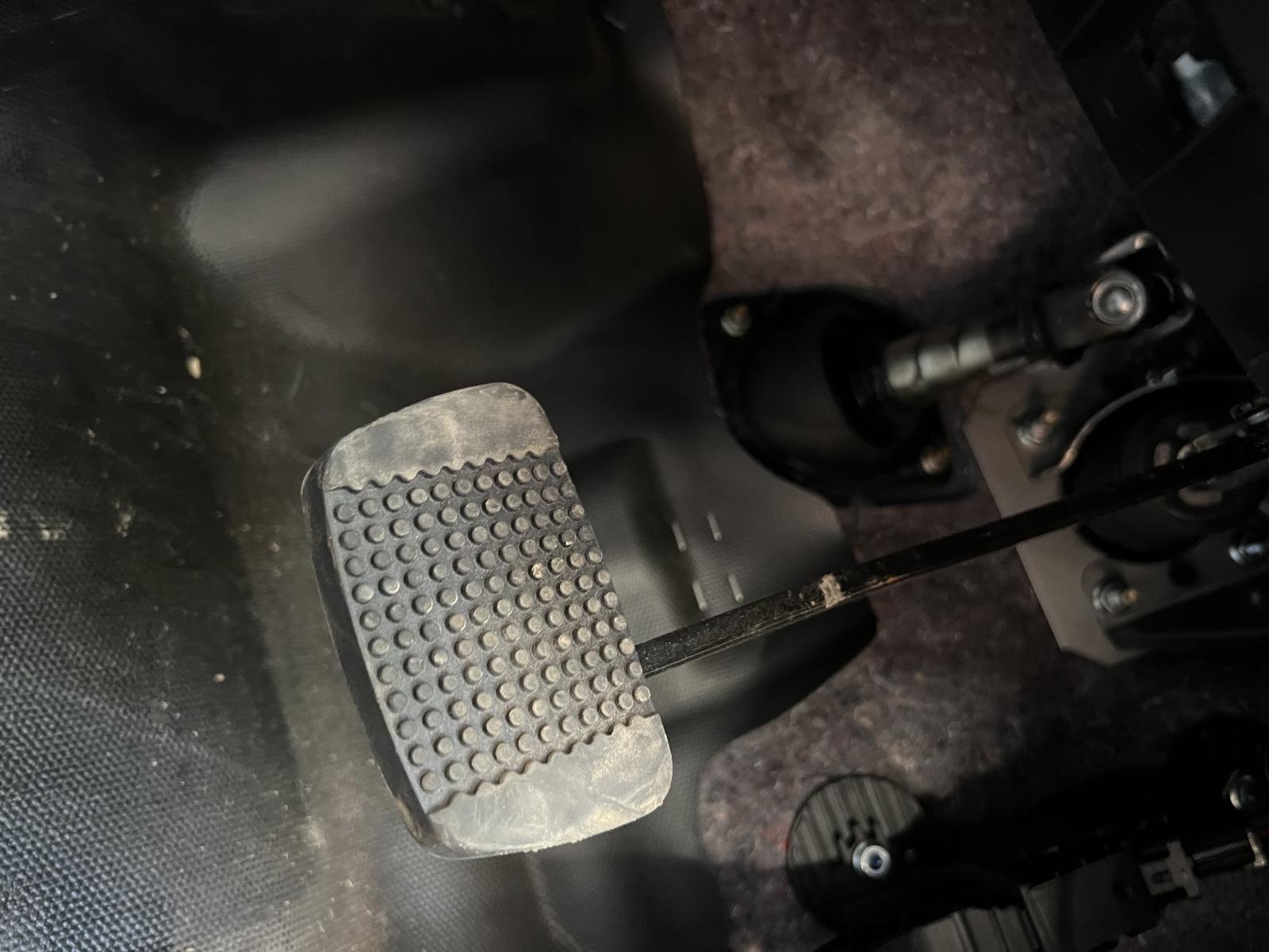 View Auto part Pedal Assembly ISUZU DMAX 2022