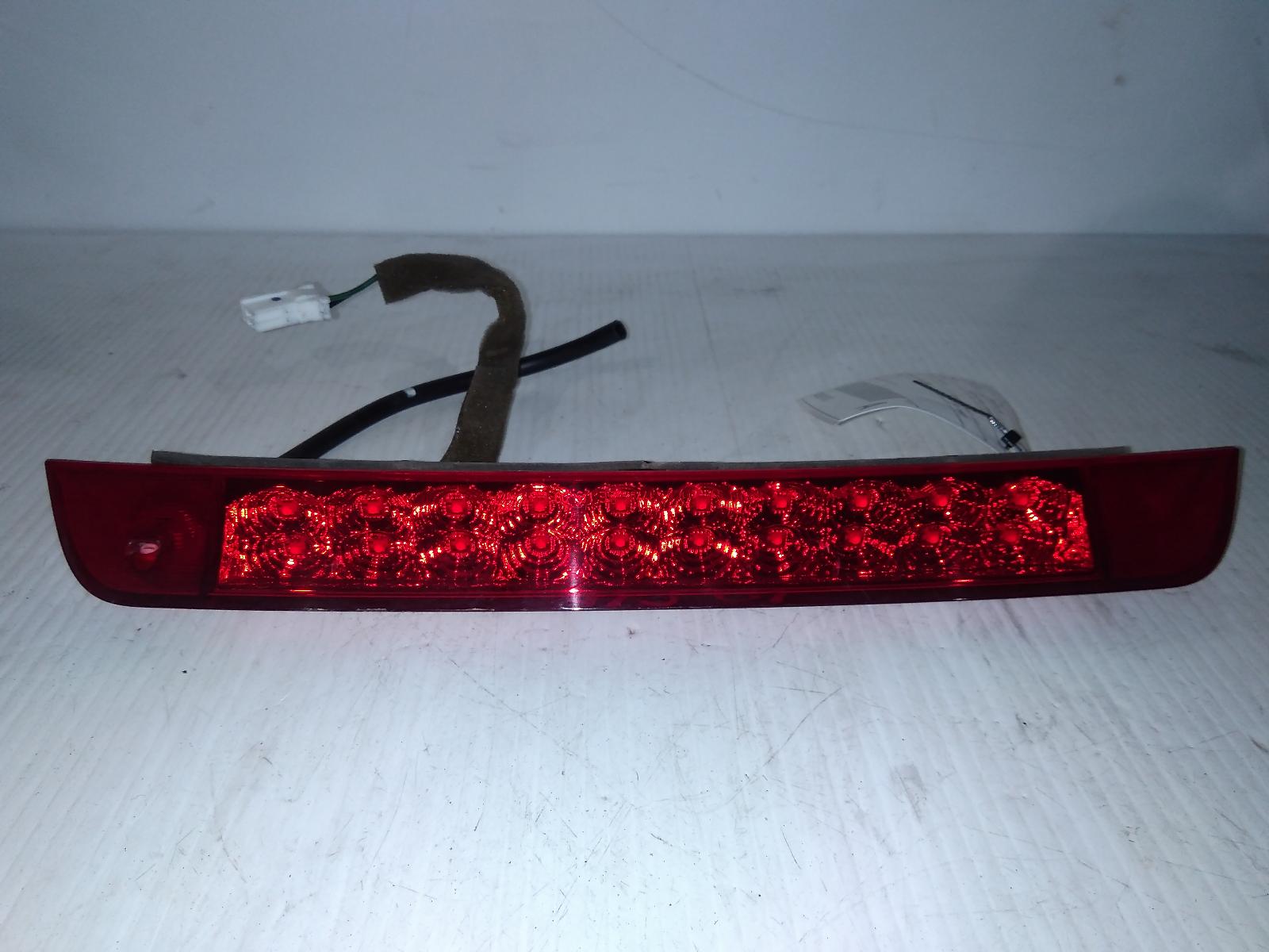 View Auto part High Level Stoplight Hyundai Santa Fe 2015