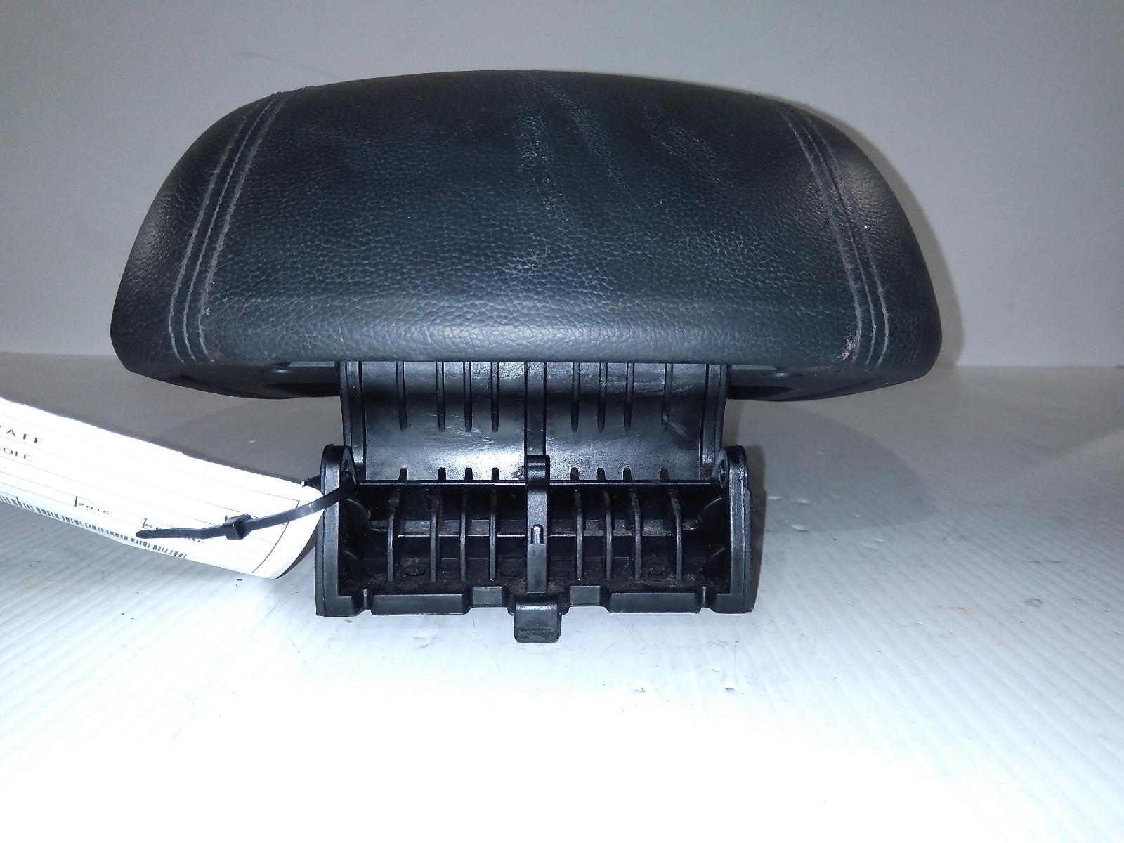 View Auto part Console Hyundai Santa Fe 2015