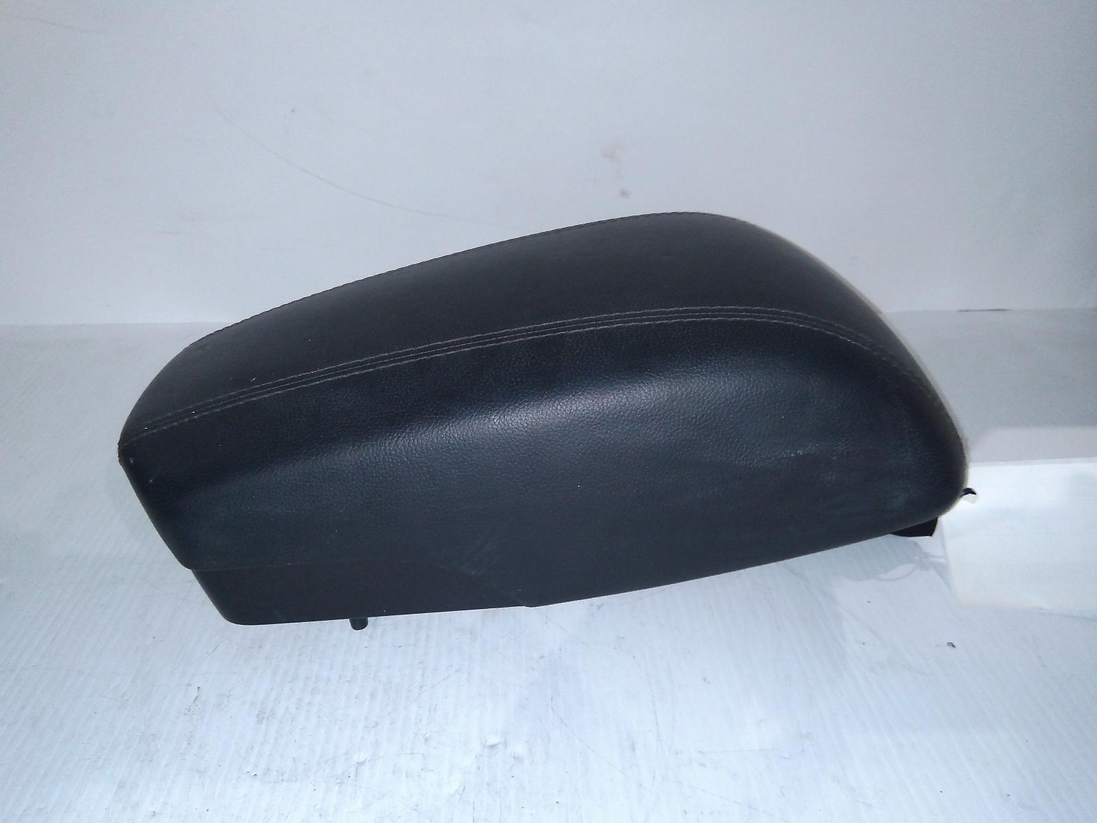 View Auto part Console Hyundai Santa Fe 2015