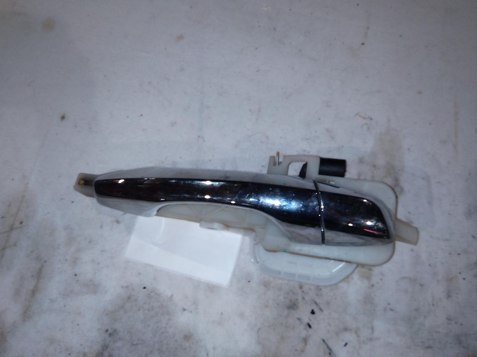 View Auto part Door Handle Hyundai Santa Fe 2015