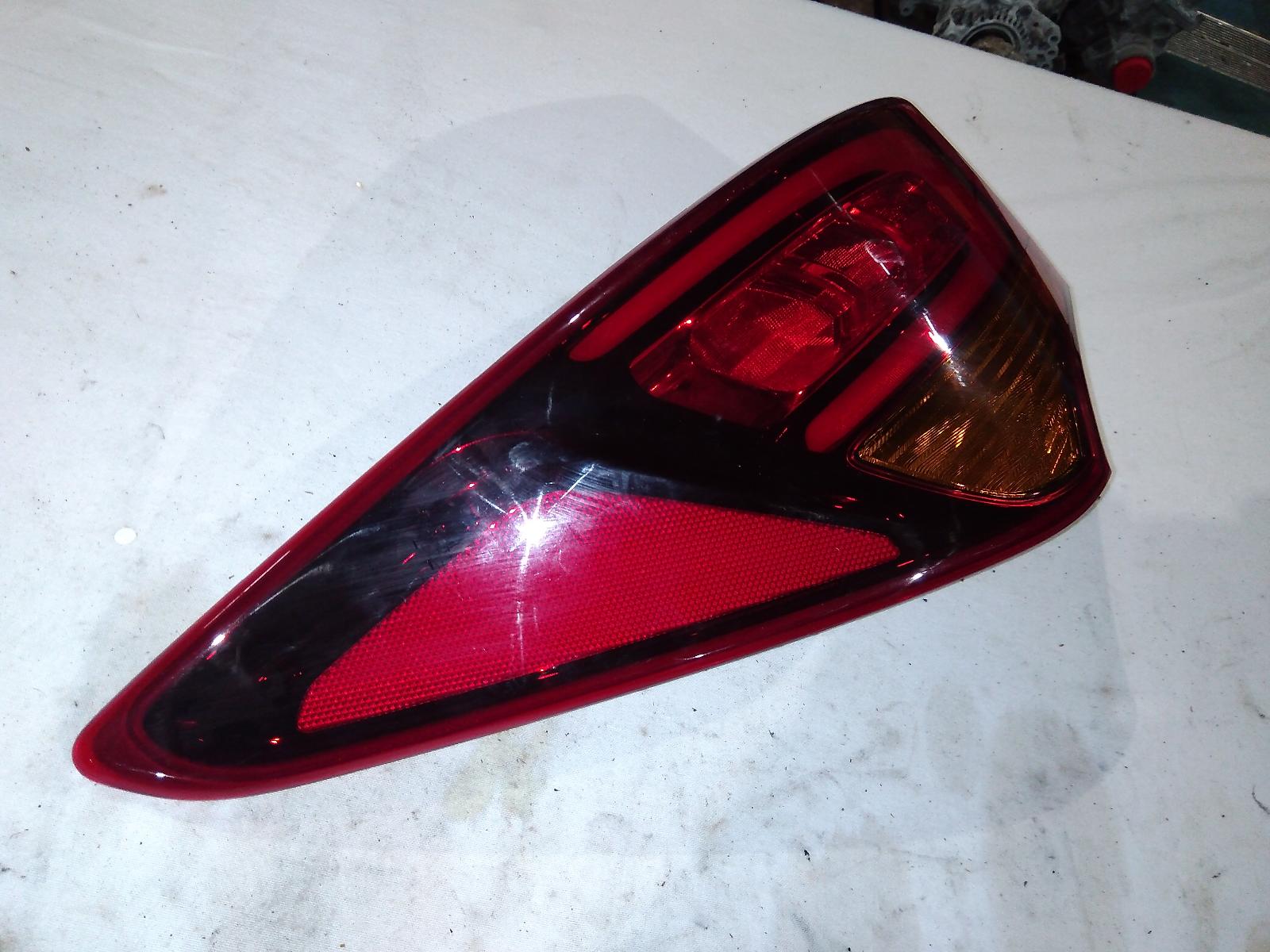 View Auto part Left Taillight Hyundai Santa Fe 2015