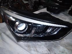 View Auto part Right Headlamp Hyundai Santa Fe 2015