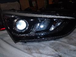 View Auto part Right Headlamp Hyundai Santa Fe 2015
