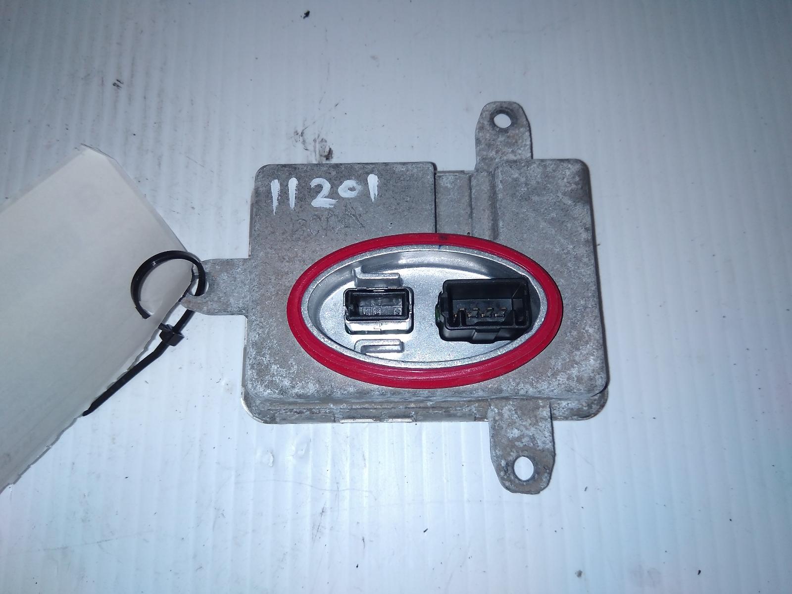 View Auto part Left Headlamp Hyundai Santa Fe 2015