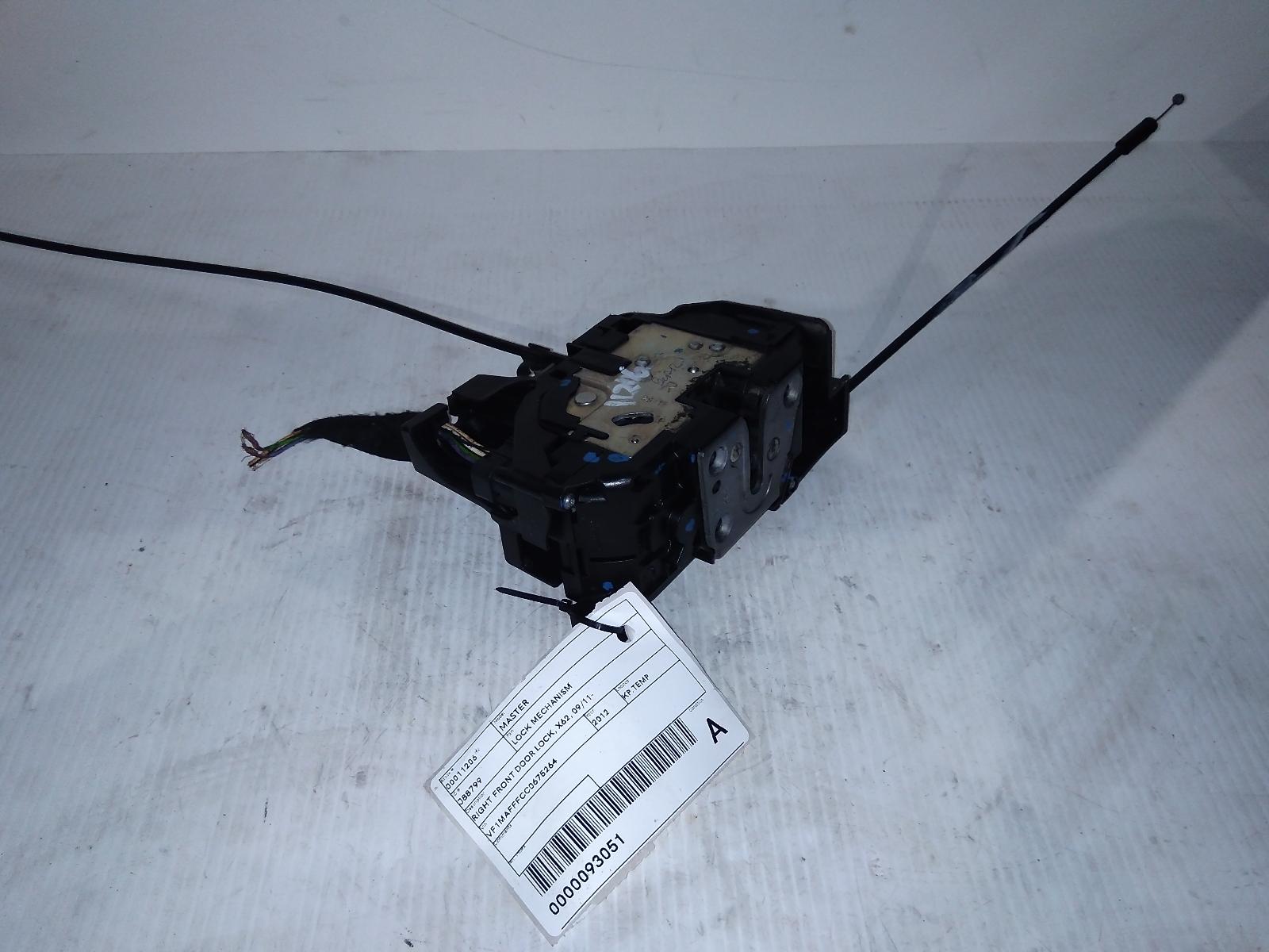 View Auto part Door/Boot/Gate Lock RENAULT MASTER 2012