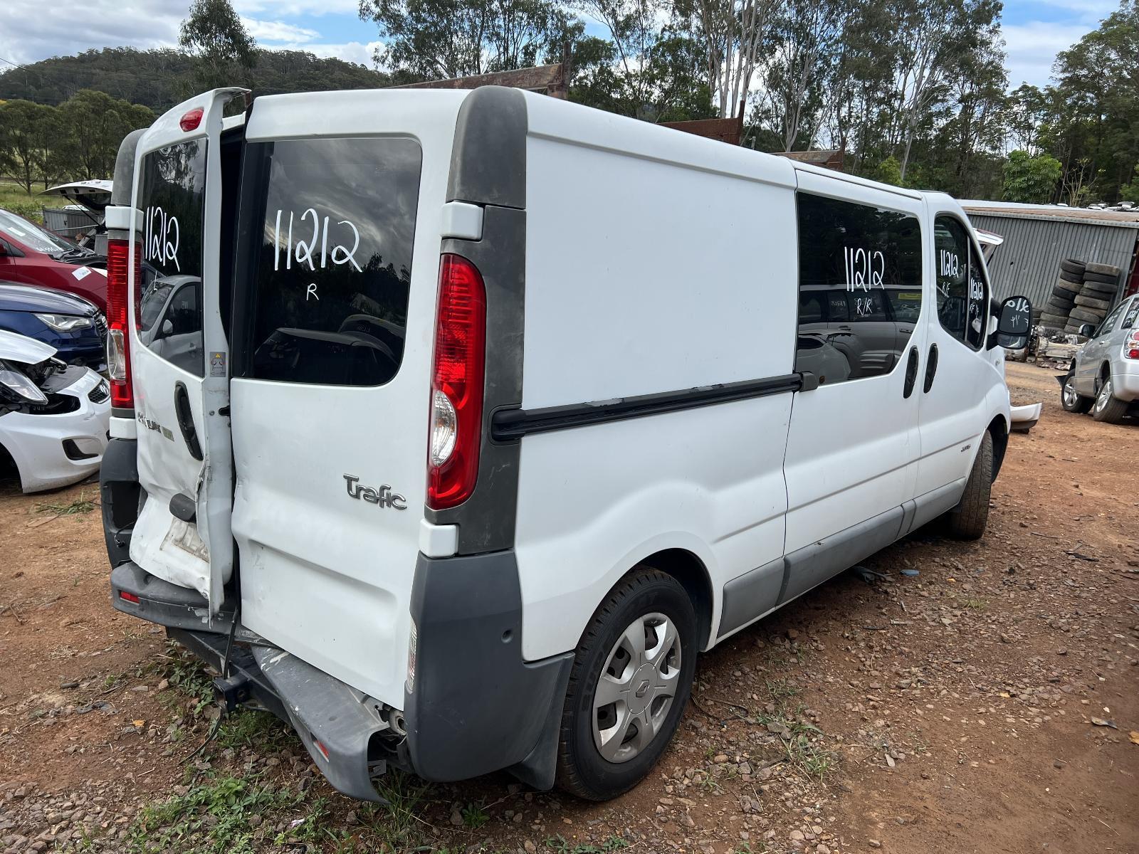View Auto part Engine RENAULT TRAFIC 2013