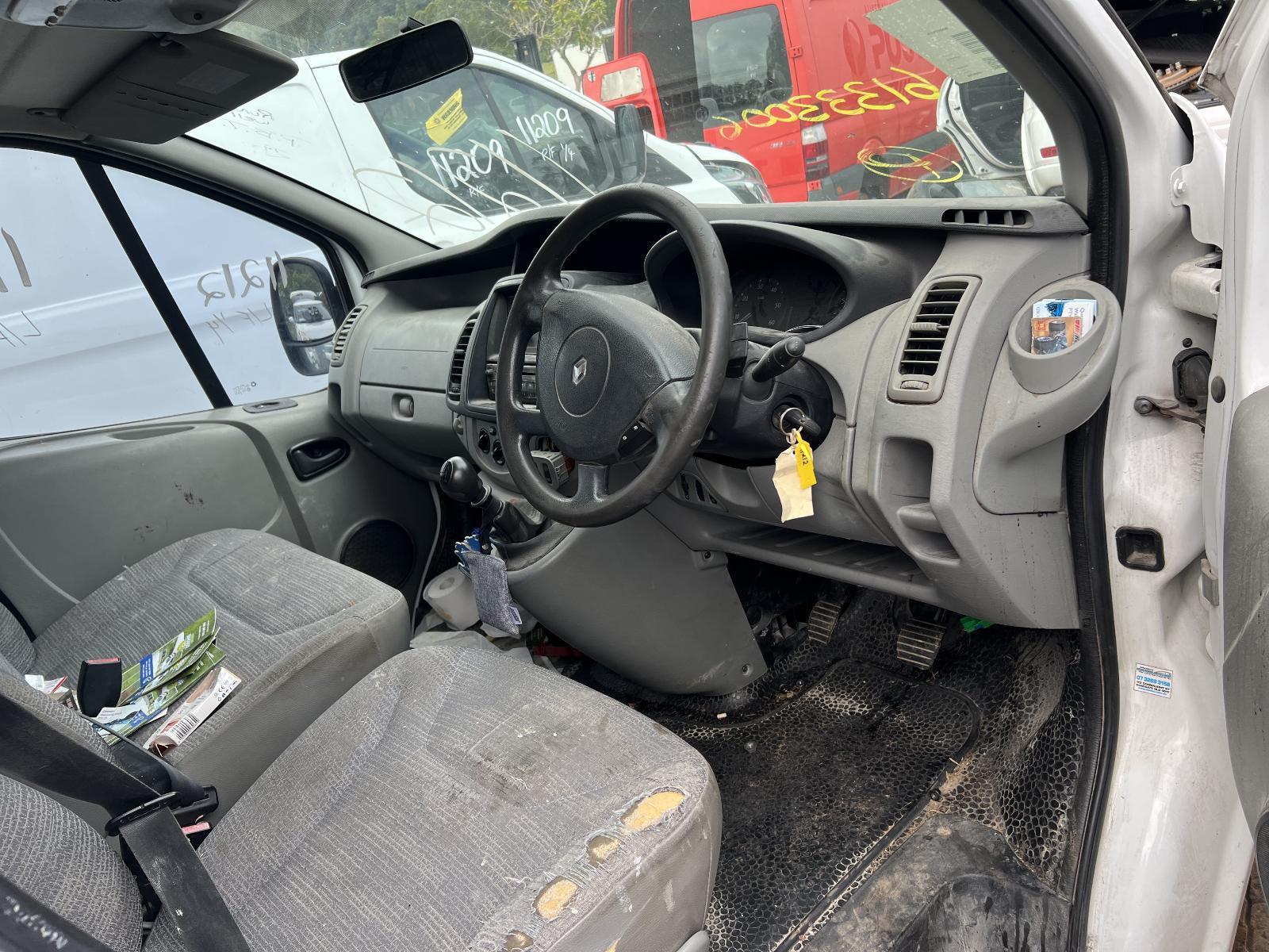 View Auto part Engine RENAULT TRAFIC 2013