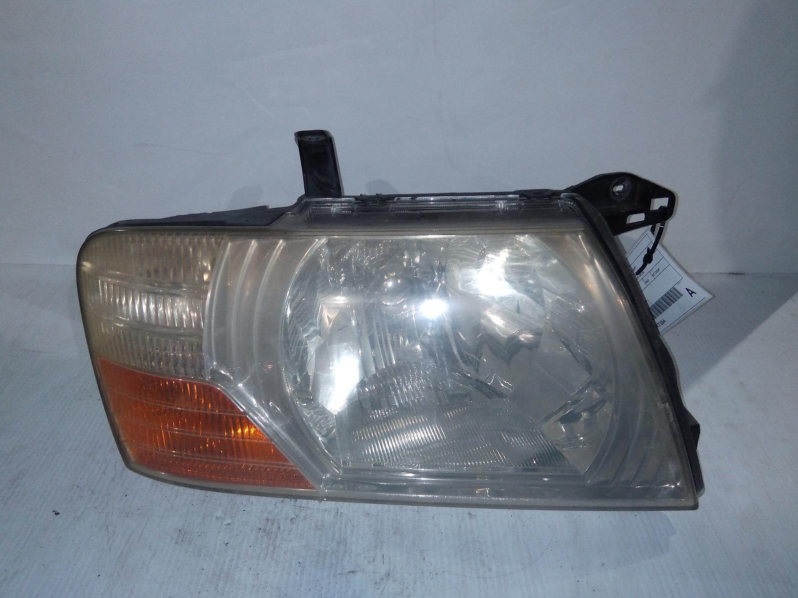 View Auto part Right Headlamp MITSUBISHI PAJERO 2003