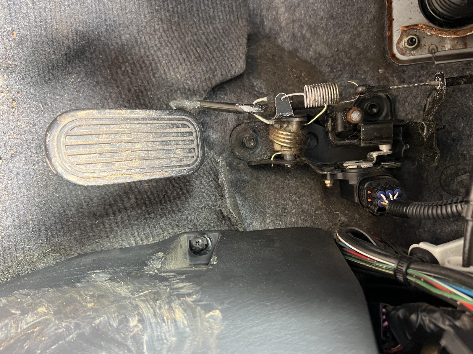 View Auto part Pedal Assembly TOYOTA RAV4 2003