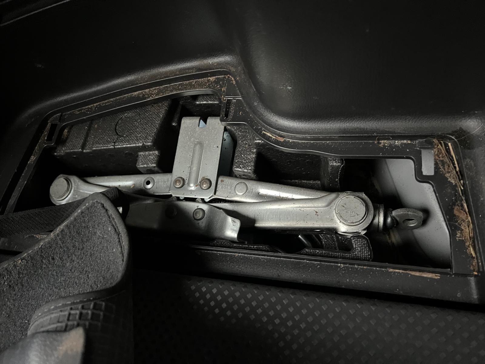 View Auto part Jack/Tool Kit NISSAN XTRAIL 2012