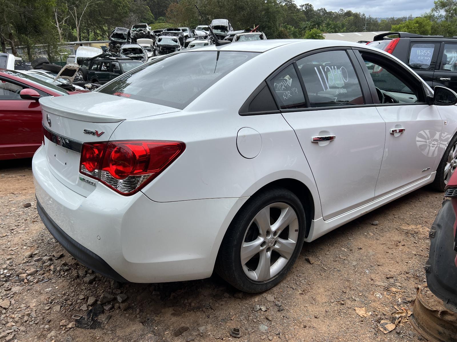 View Auto part Radio/Cd/Dvd/Sat/Tv Holden Cruze 2012