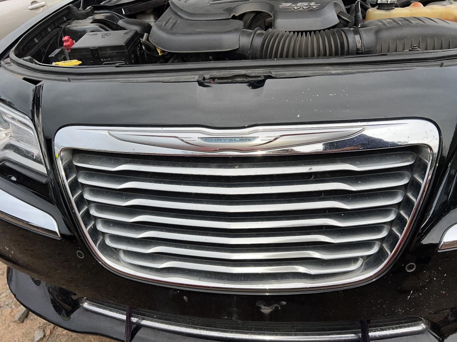 View Auto part Grille CHRYSLER 300C 2014