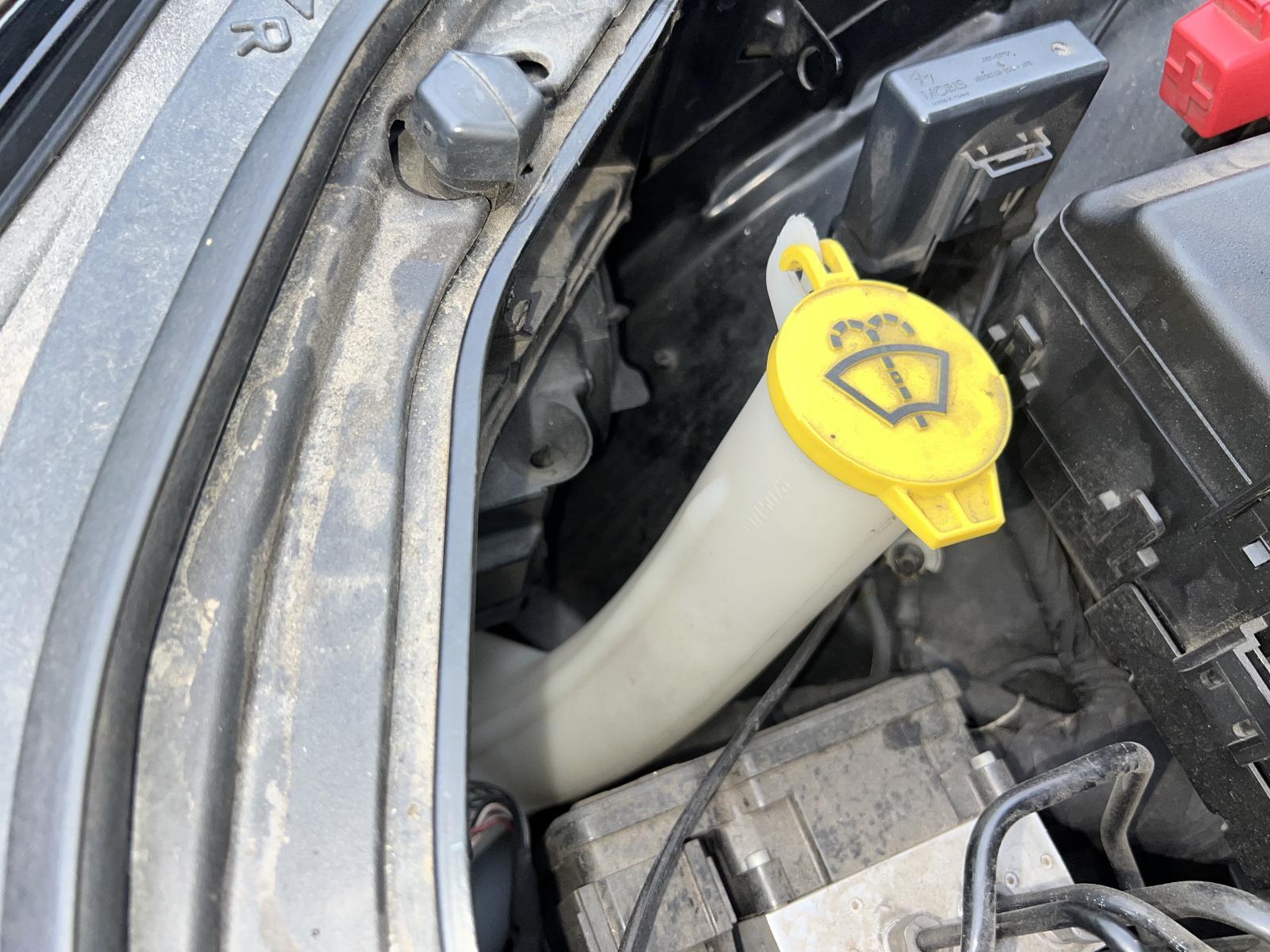 View Auto part Washer Bottle CHRYSLER 300C 2014