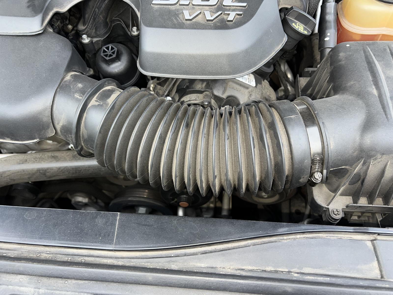 View Auto part Air Cleaner Duct/Hos CHRYSLER 300C 2014