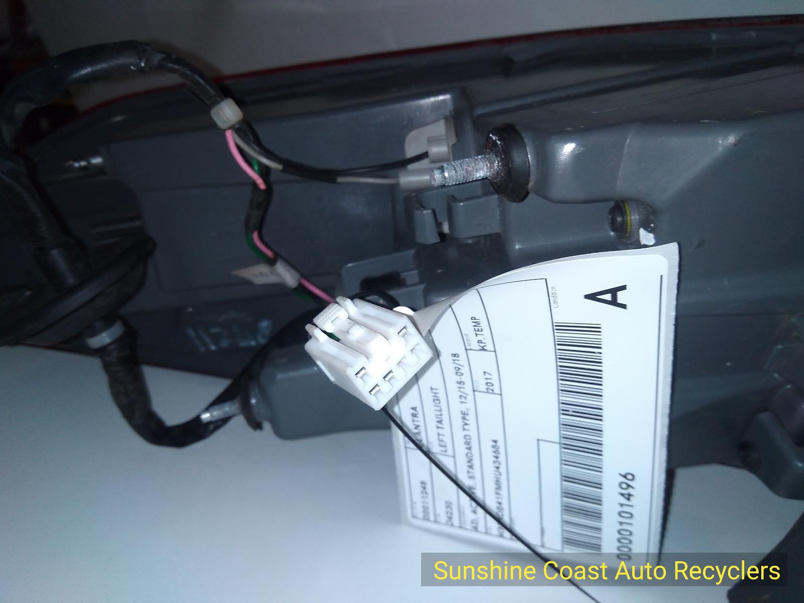 View Auto part Left Taillight Hyundai Elantra 2017