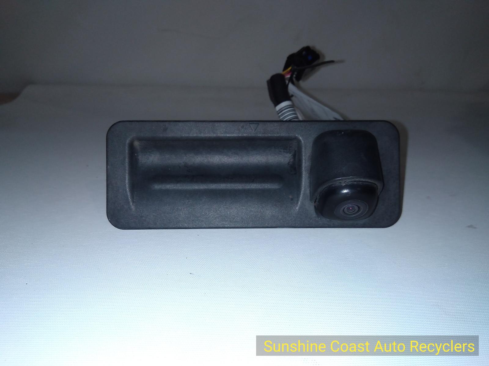 View Auto part Reverse Camera Hyundai Elantra 2017