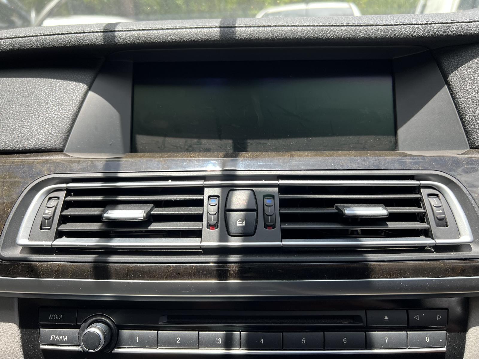 View Auto part Radio/Cd/Dvd/Sat/Tv BMW 7 SERIES 2011