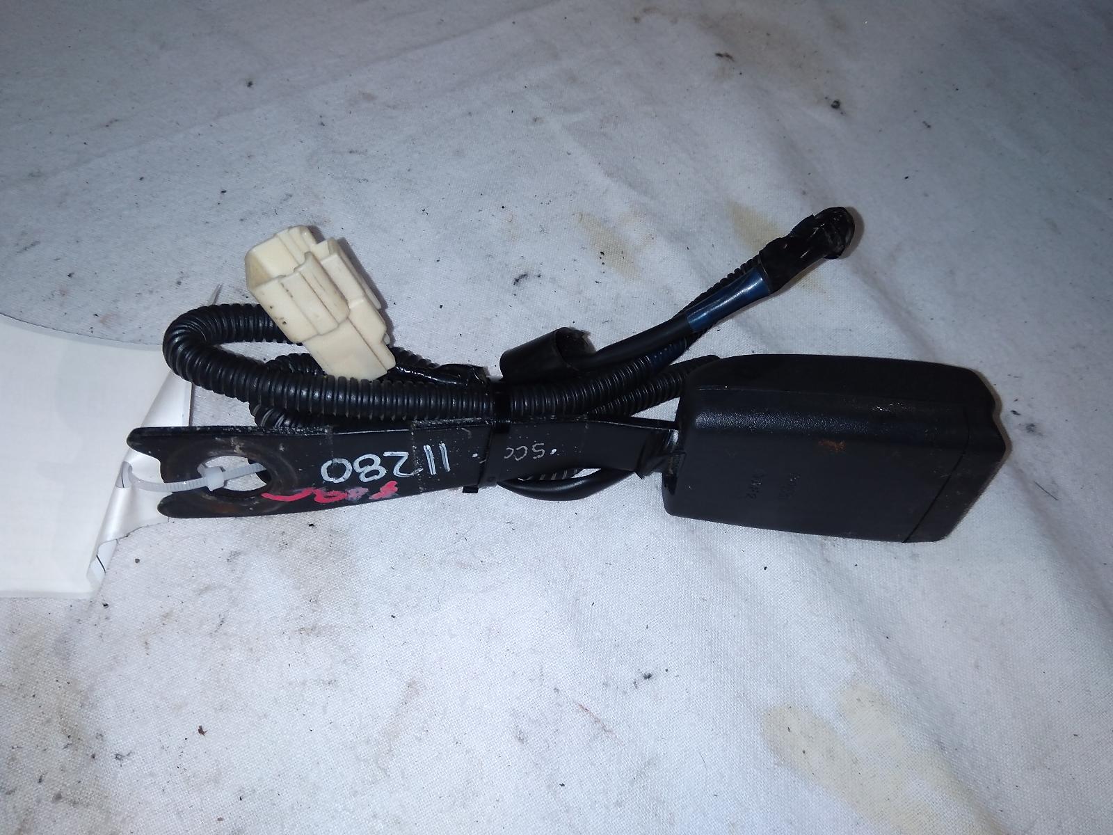 View Auto part Seatbelt/Stalk Toyota Yaris 2009