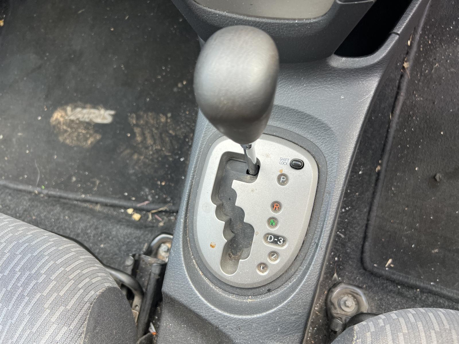 View Auto part Gear Stick/Shifter Toyota Yaris 2009