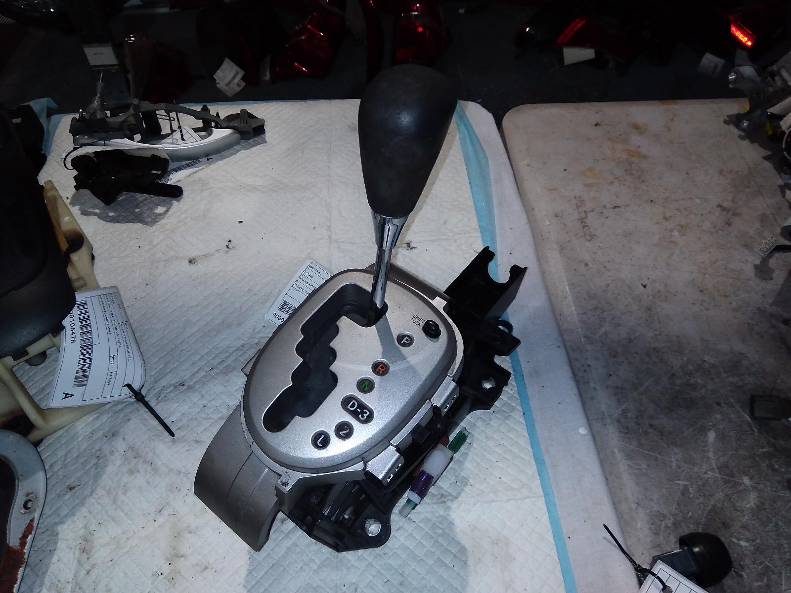 View Auto part Gear Stick/Shifter Toyota Yaris 2009