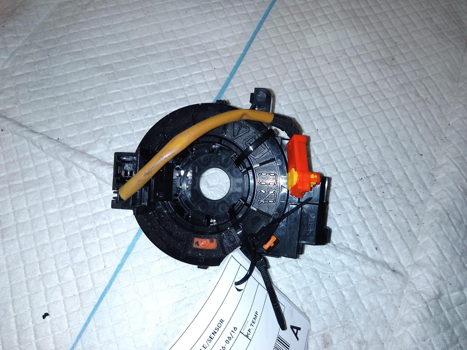 View Auto part Airbag Module/Sensor Toyota Yaris 2009