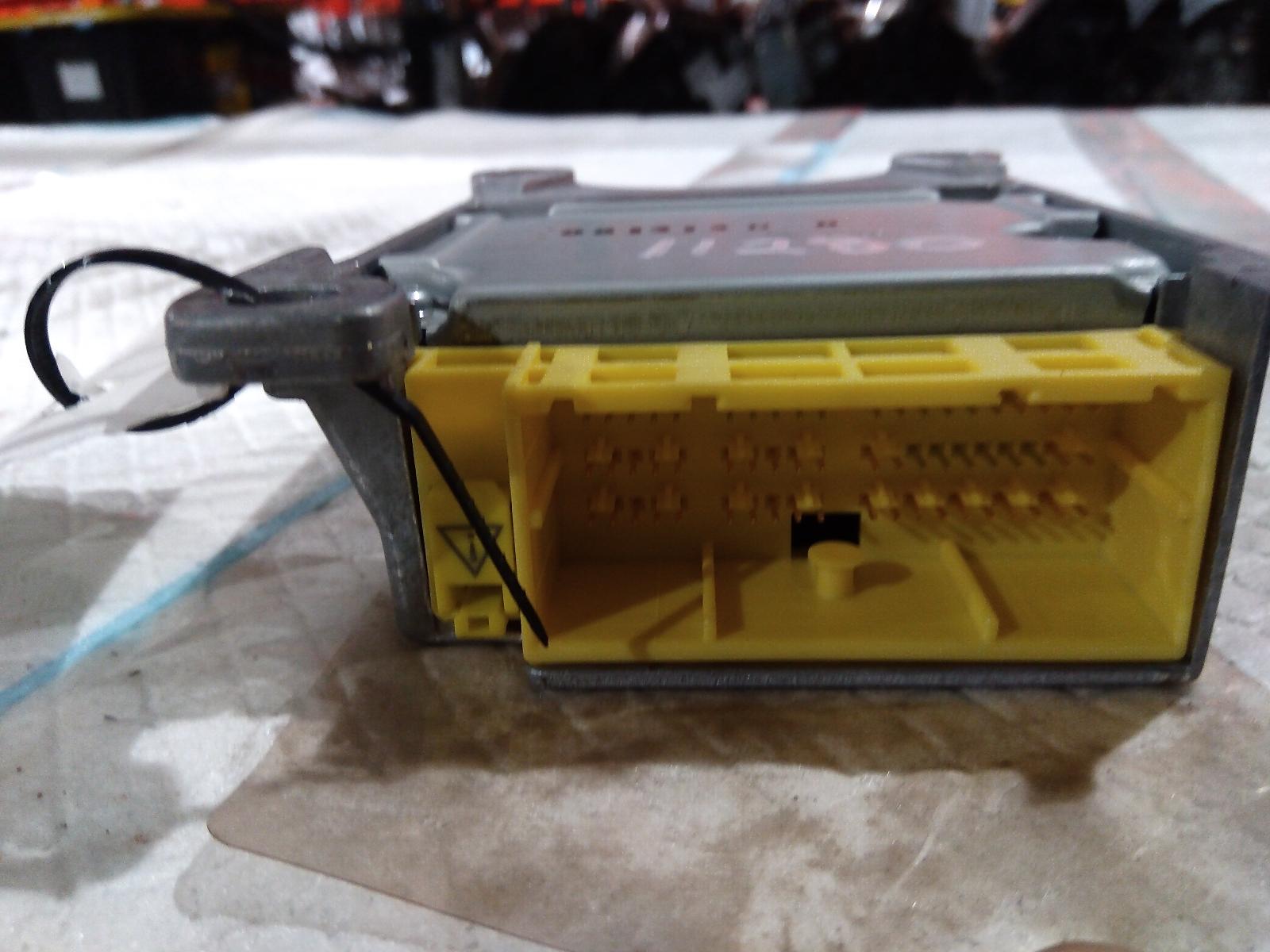View Auto part Airbag Module/Sensor Toyota Yaris 2009