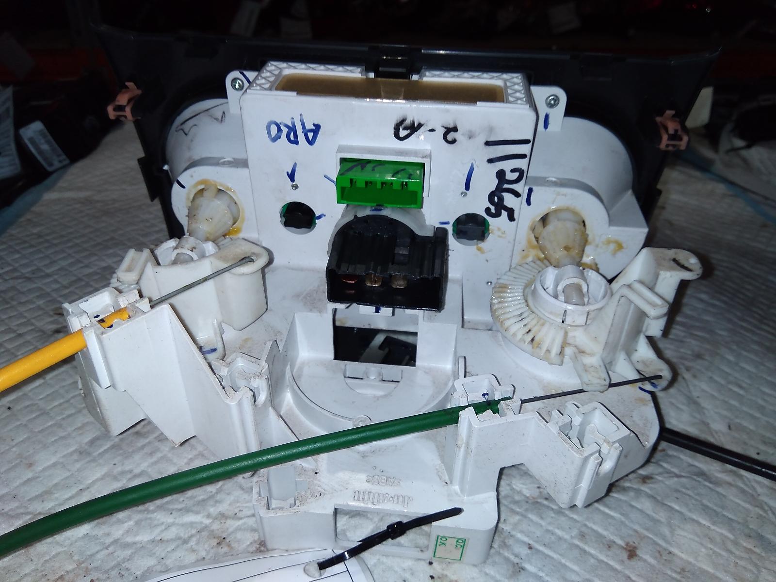 View Auto part Heater/Ac Controls Suzuki Alto 2013