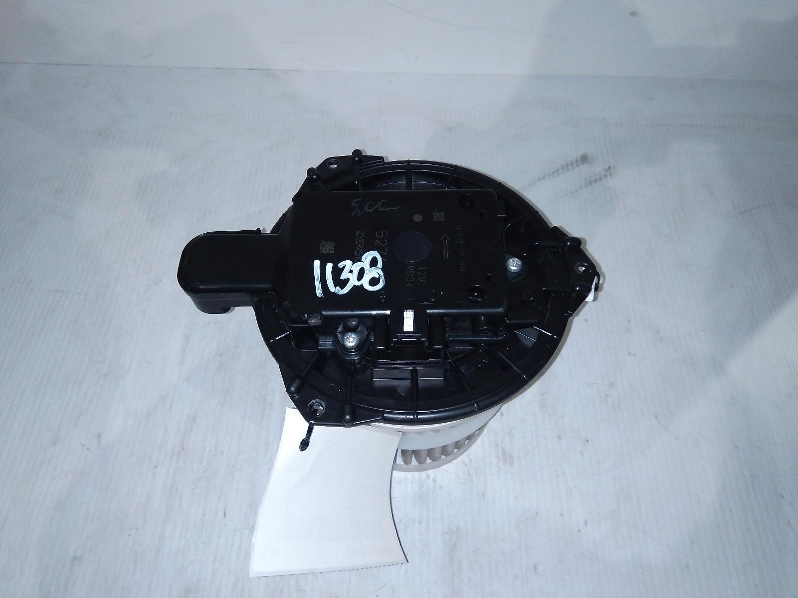 View Auto part Heater Fan Motor MAZDA CX9 2018