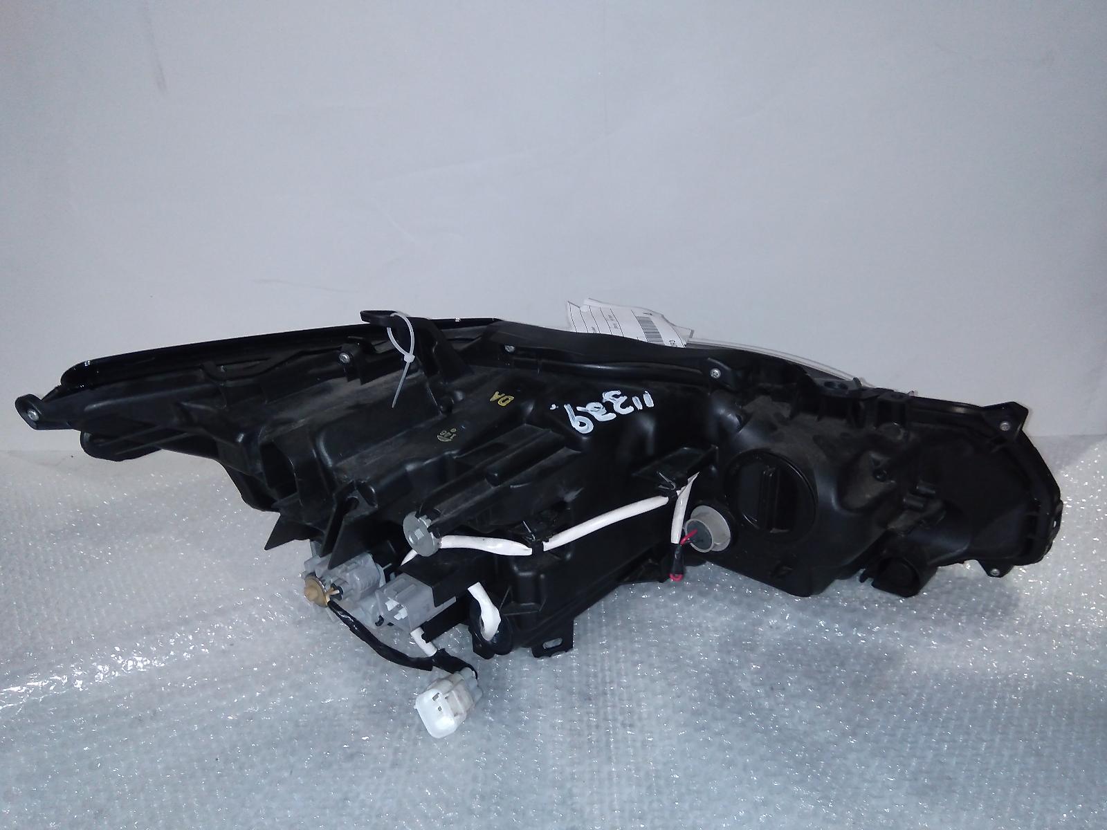 View Auto part Left Headlamp Lexus Ct200h 2018