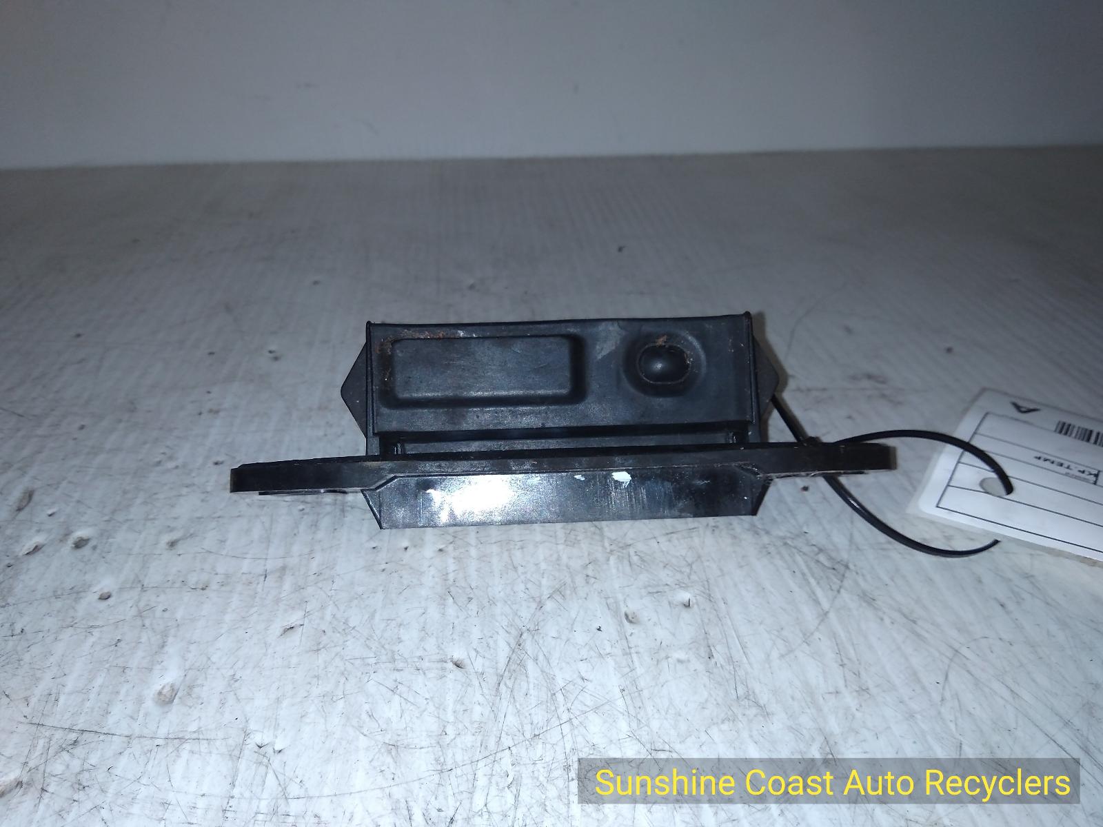 View Auto part Tailgate Handle Lexus Ct200h 2018