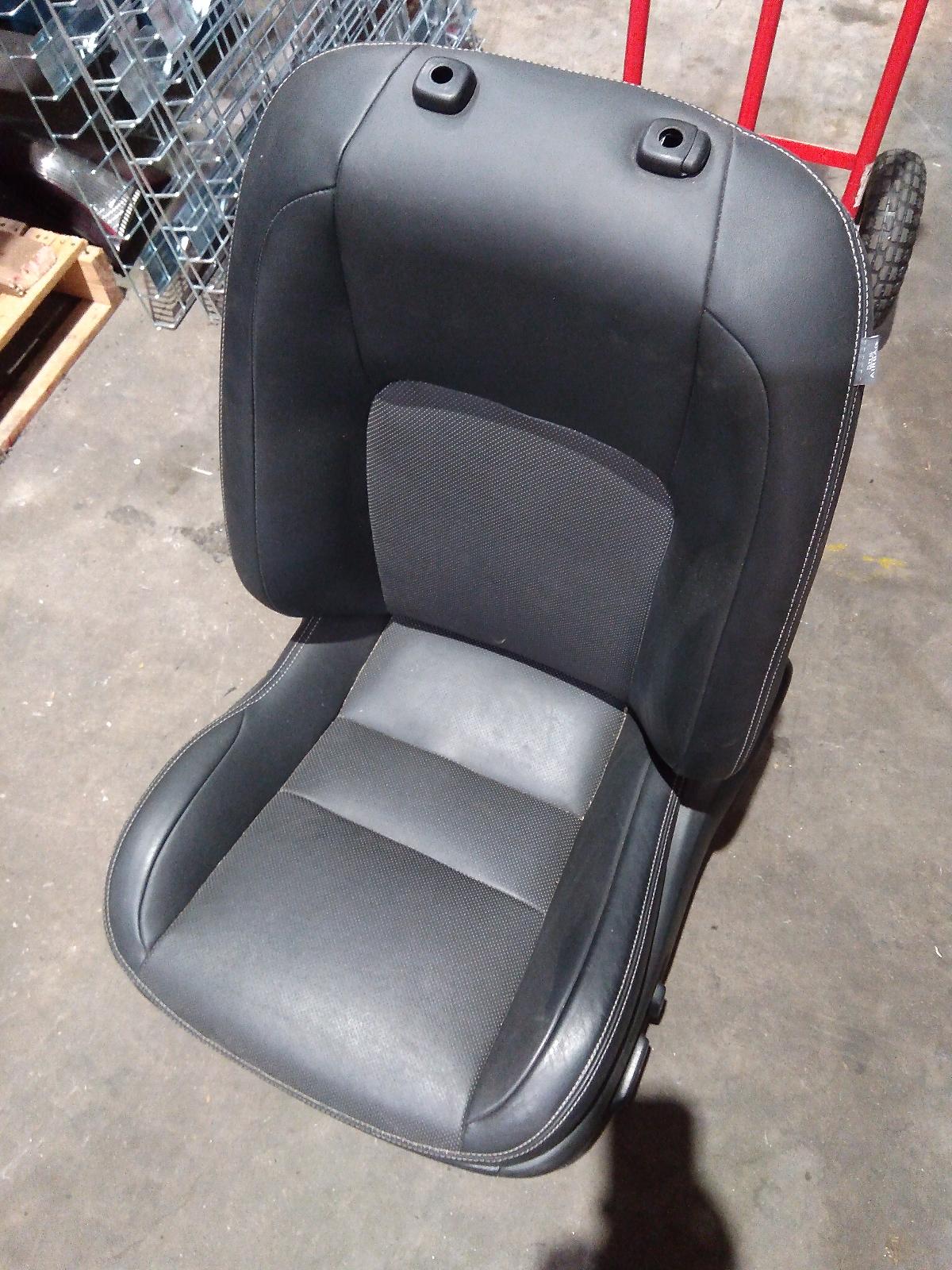 View Auto part Front Seat Lexus Ct200h 2018