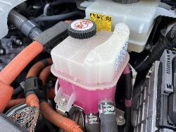 View Auto part Overflow Bottle Lexus Ct200h 2018