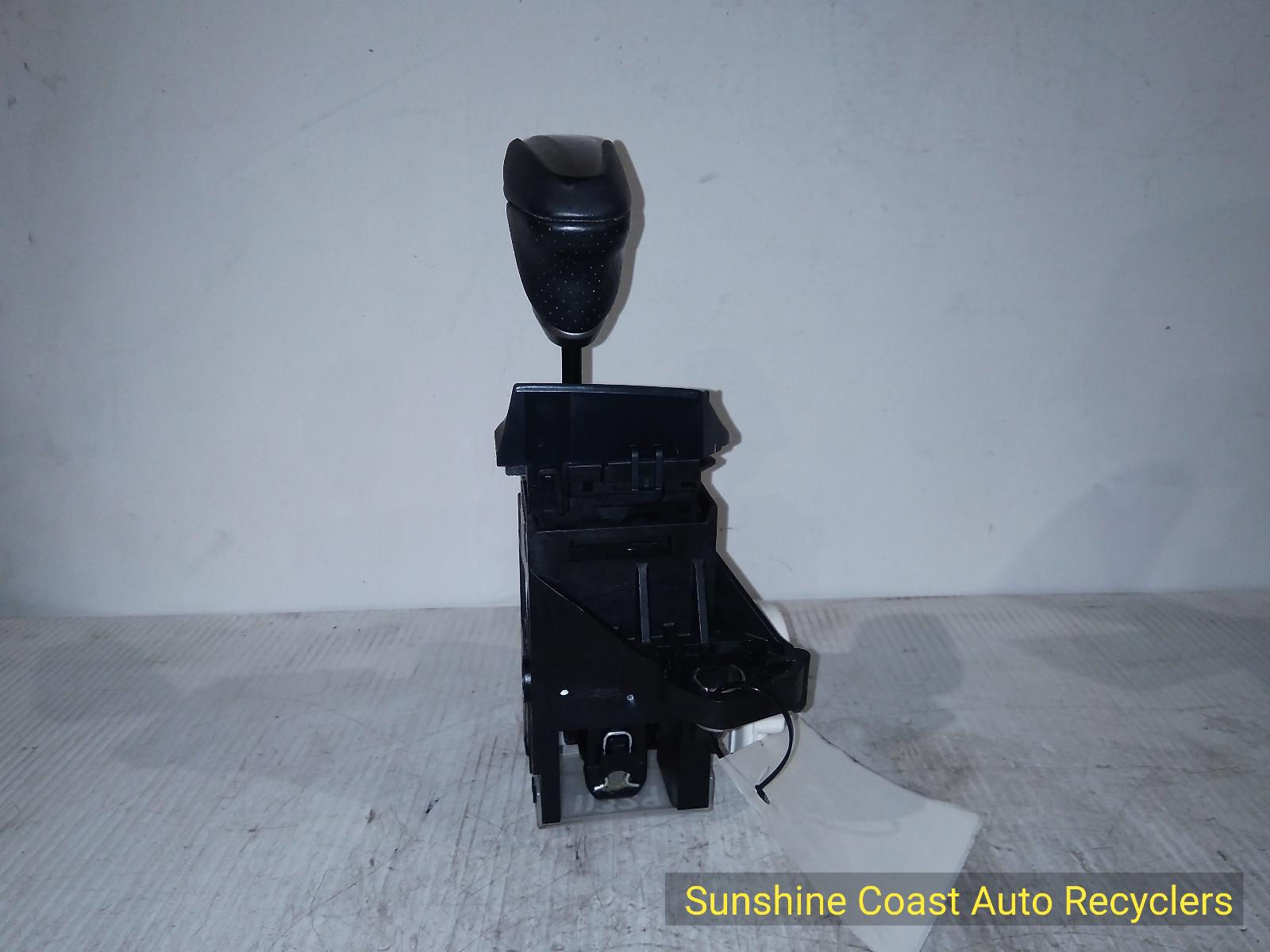 View Auto part Gear Stick/Shifter Lexus Ct200h 2018