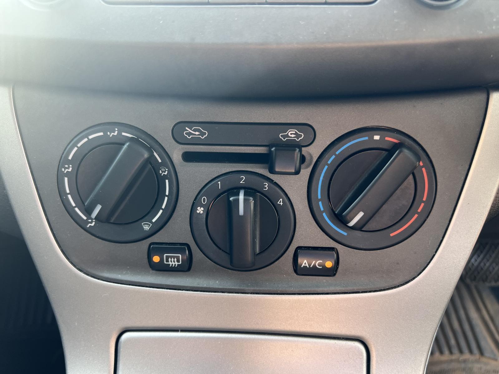 View Auto part Heater/Ac Controls NISSAN PULSAR 2013