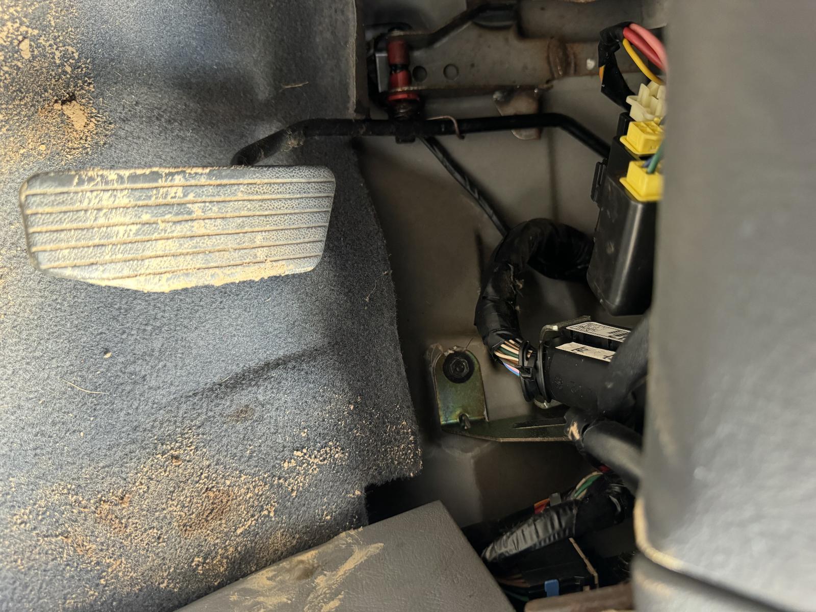 View Auto part Pedal Assembly HYUNDAI ELANTRA 2003