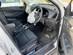 View Auto part Door/Tailgate Seal Hyundai Tucson 2016