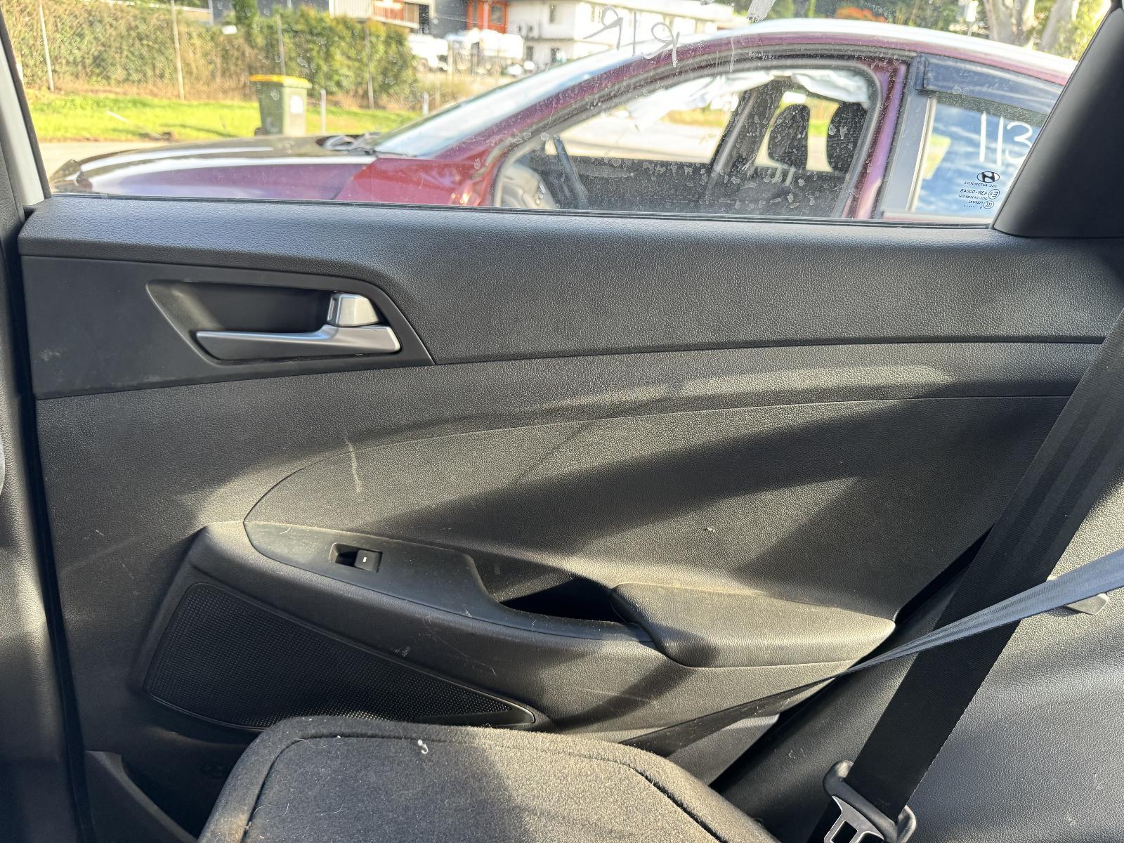 View Auto part Door Trim HYUNDAI TUCSON 2016
