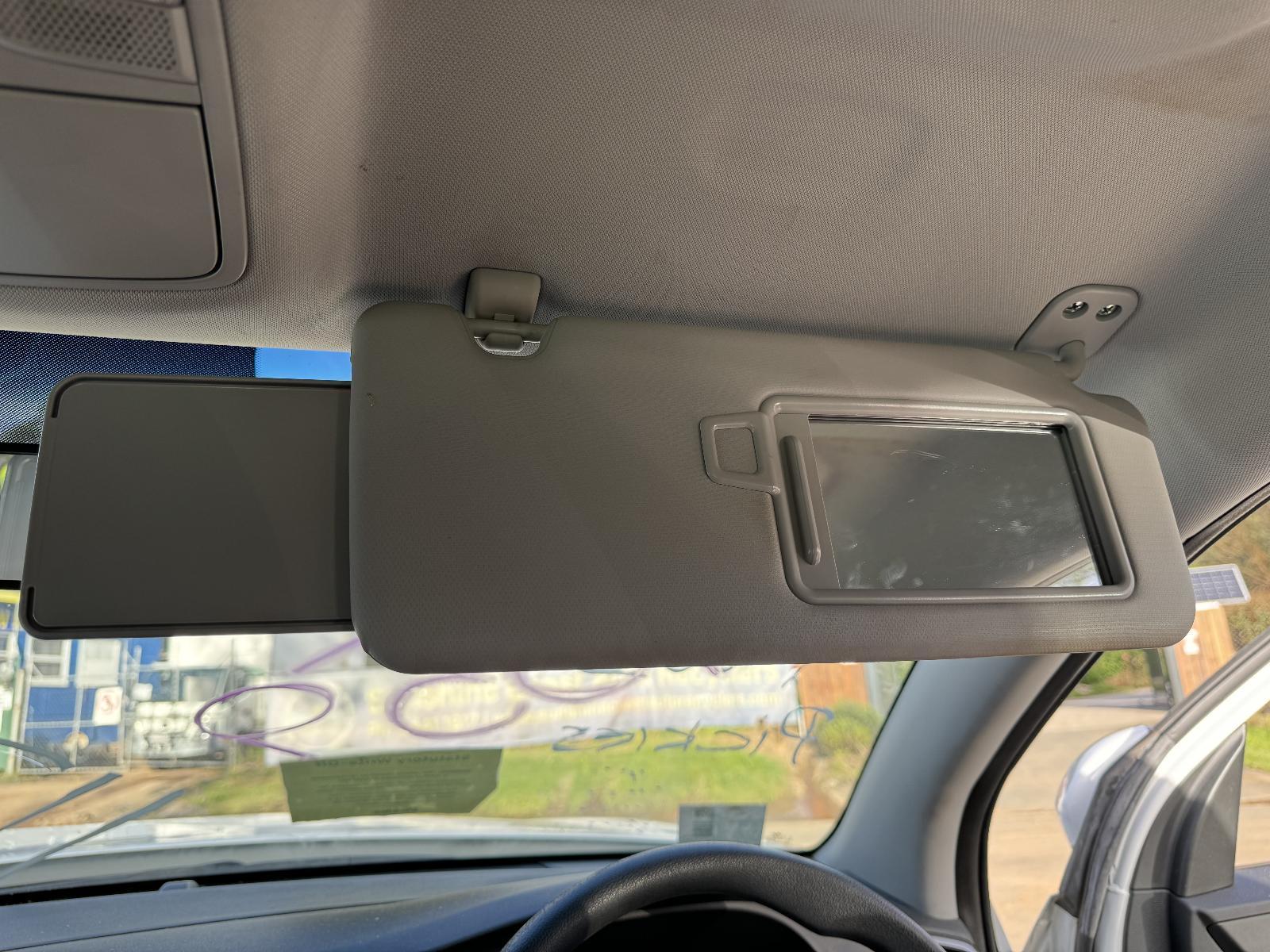 View Auto part Sunvisor Hyundai Tucson 2016
