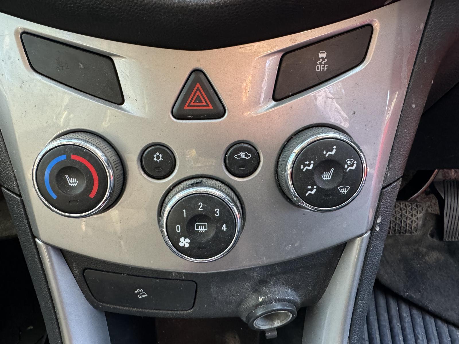 View Auto part Heater/Ac Controls HOLDEN TRAX 2013