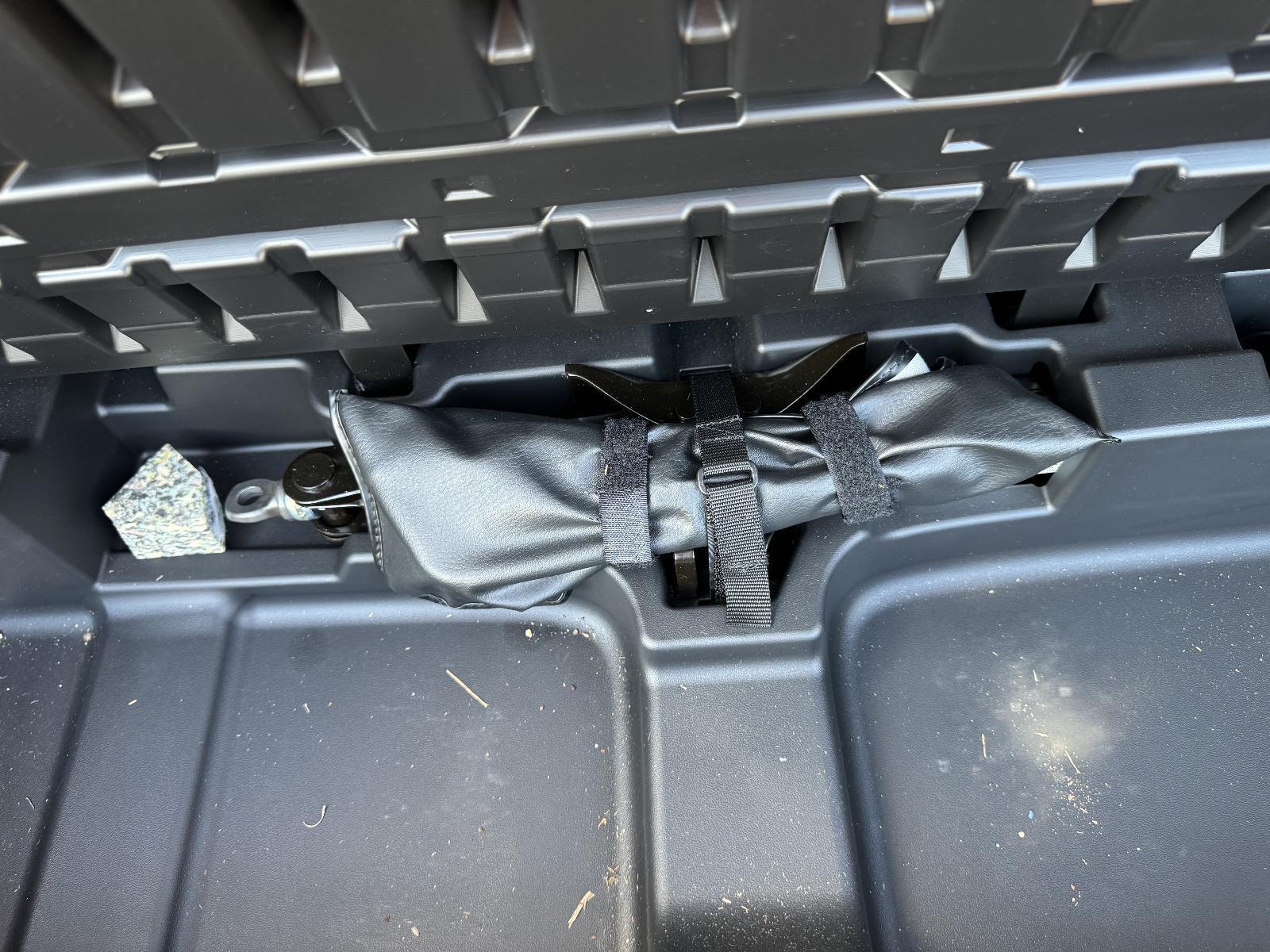 View Auto part Jack/Tool Kit MITSUBISHI OUTLANDER 2021