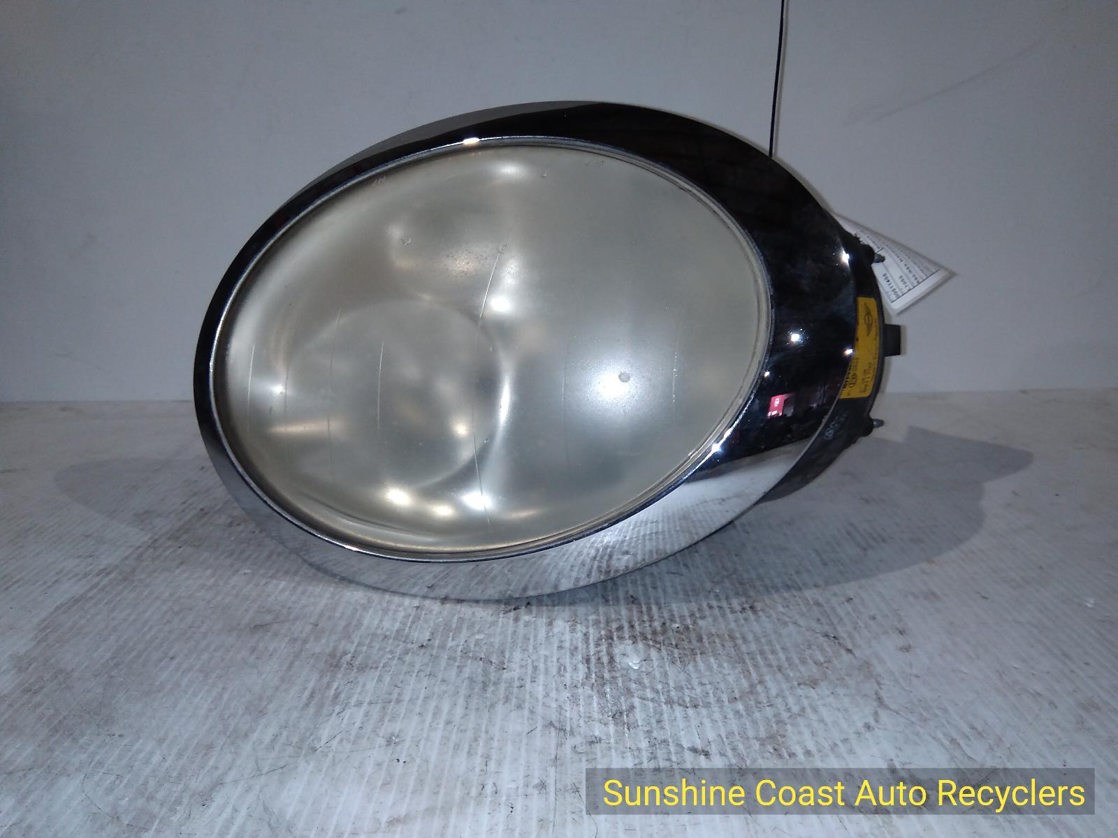 2004 Mini Cooper Right Headlamp View Auto part Right Headlamp Mini Cooper 2004